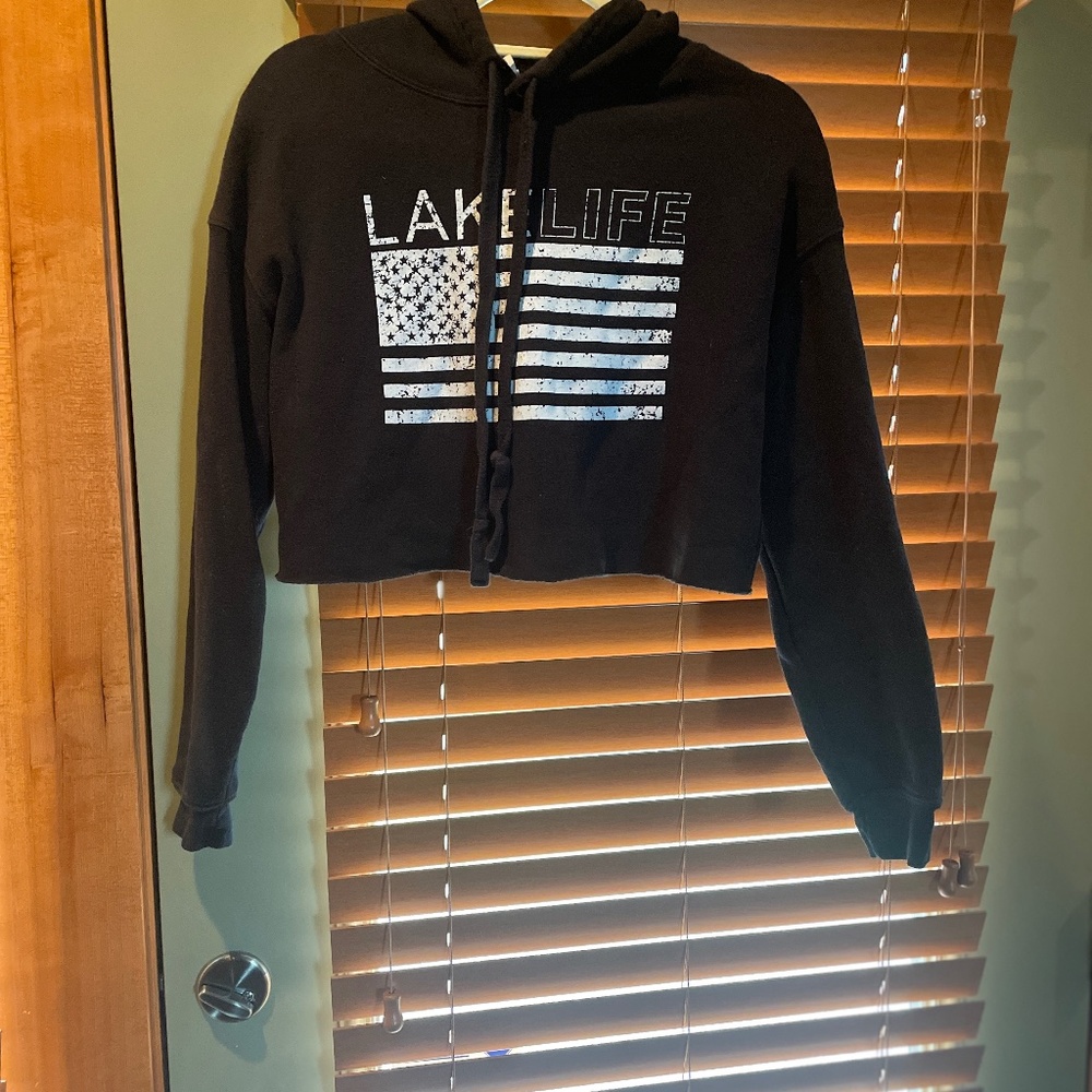 Size Small Crop Lake Life Hoodie Sweatshirt
